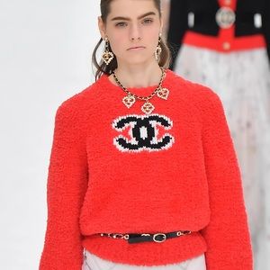 chanel sweater 2019